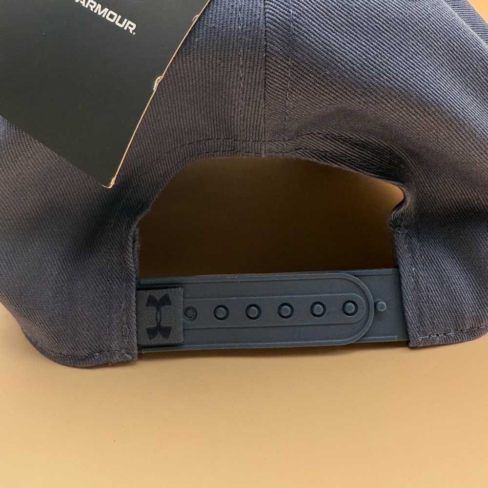 NWT-Under Armour Men's Blue Cap Ships 1 day! - Picture 2 of 6
